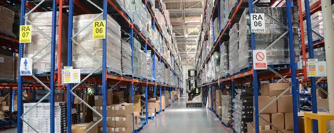 Pallet racking in industrial warehouses